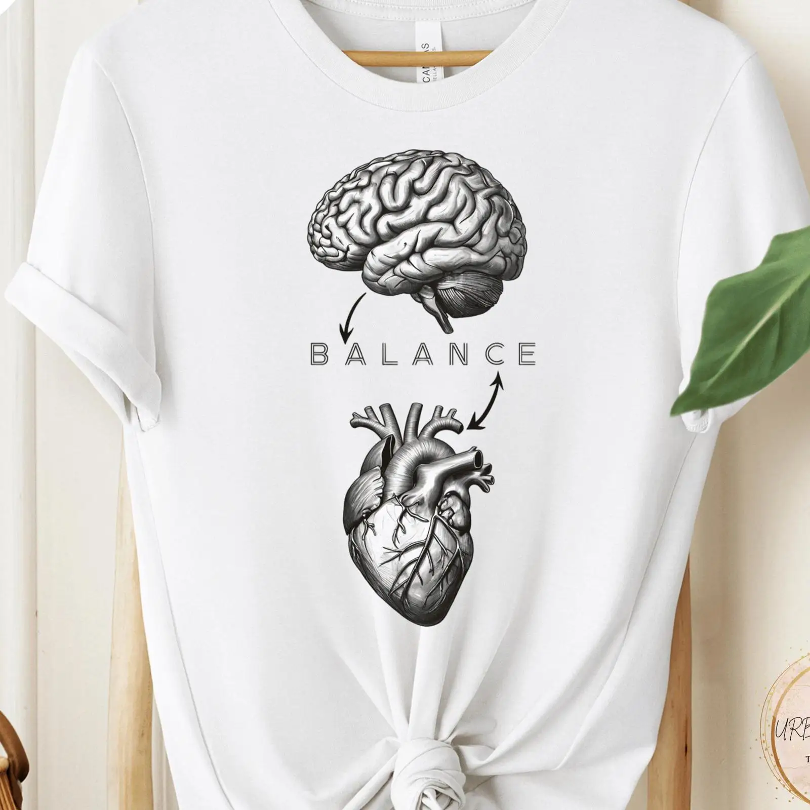 Health Wellness Mental Health - T-shirt Brain Heart Balance Minimalista, per